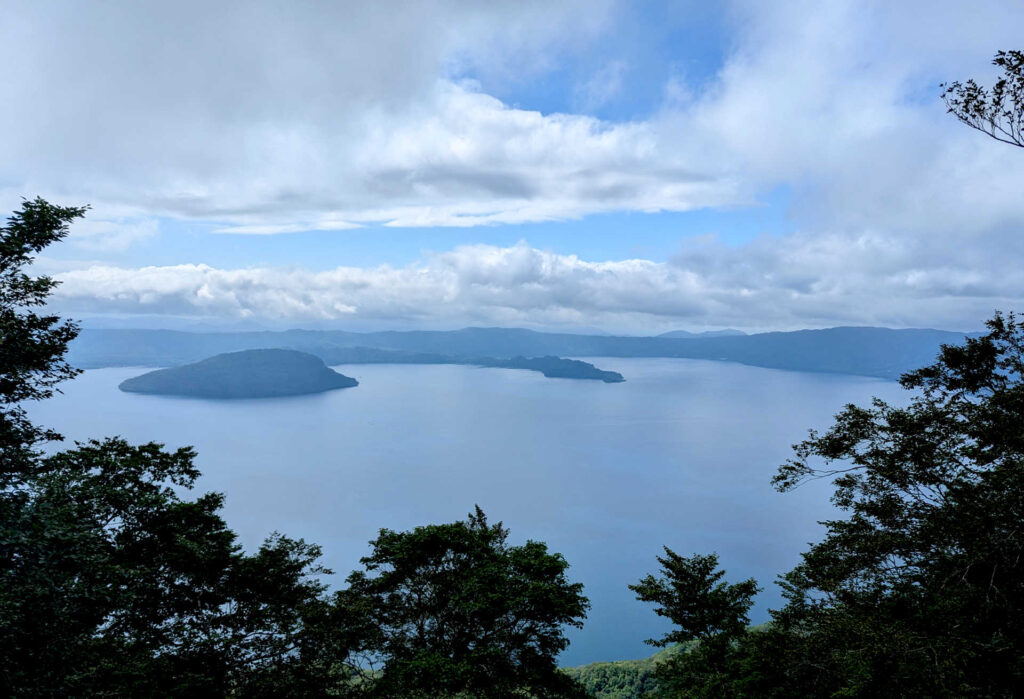 子どもと夏休みに見た十和田湖の景観